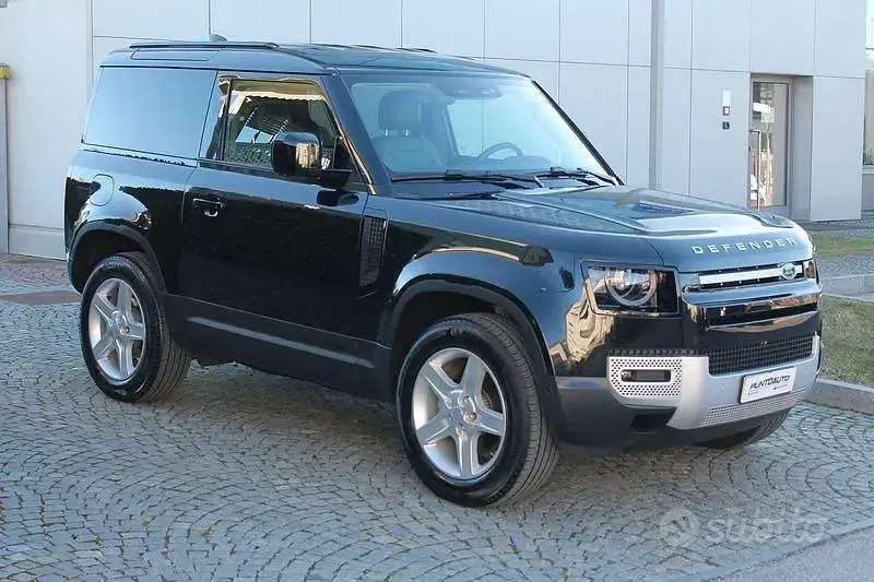 Usata Land Rover Defender SE 400 CV (294 kW) 2022 Nero SUV