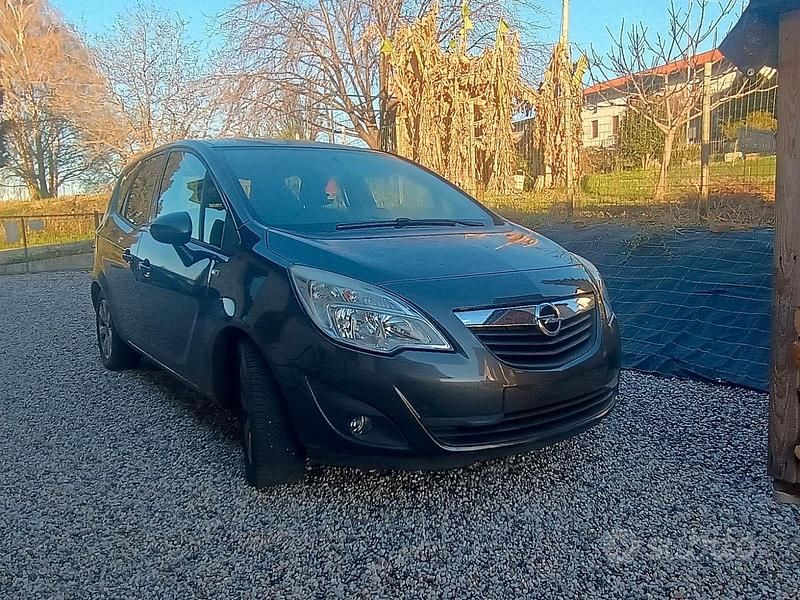 Usata Opel Meriva 101 CV (74 kW) 2012 Monovolume