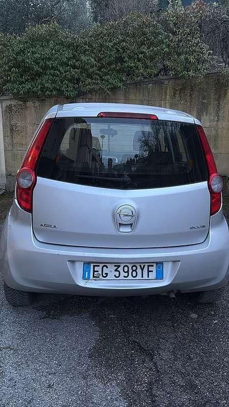 Usata Opel Agila Enjoy 68 CV (50 kW) 2011 Grigio Monovolume