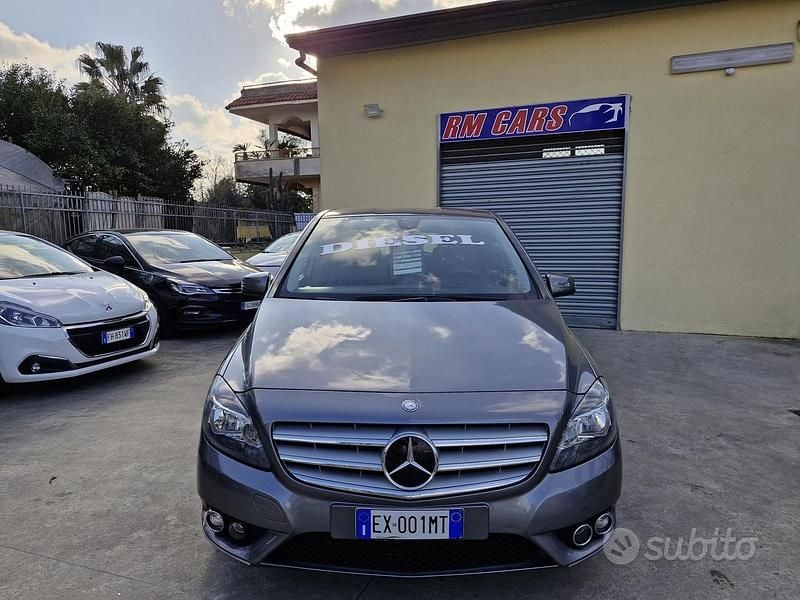 Usata Mercedes B160 Executive 90 CV (66 kW) 2014 Grigio Monovolume
