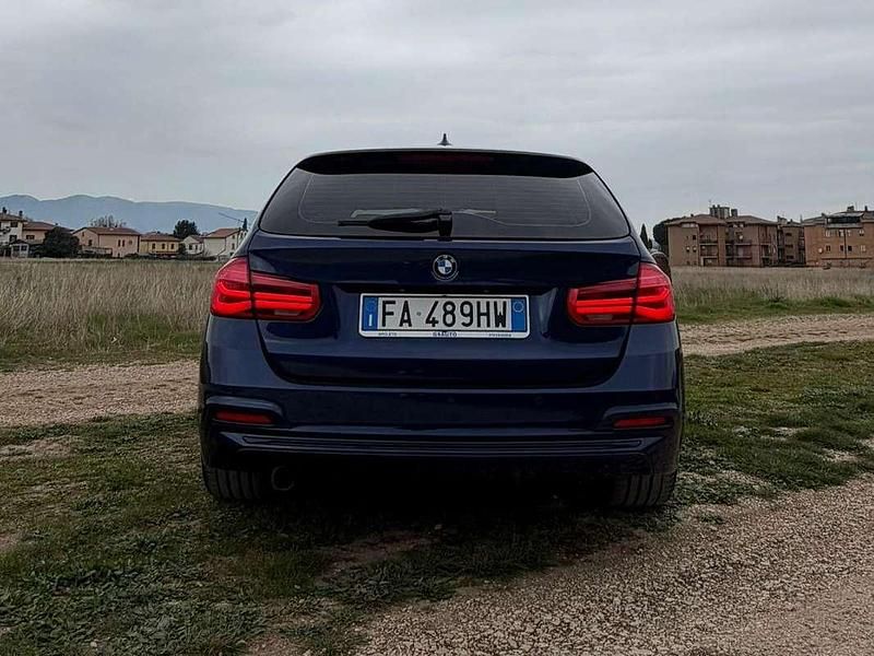 Usata BMW 318 Sport Line 150 CV (110 kW) 2015 Station wagon