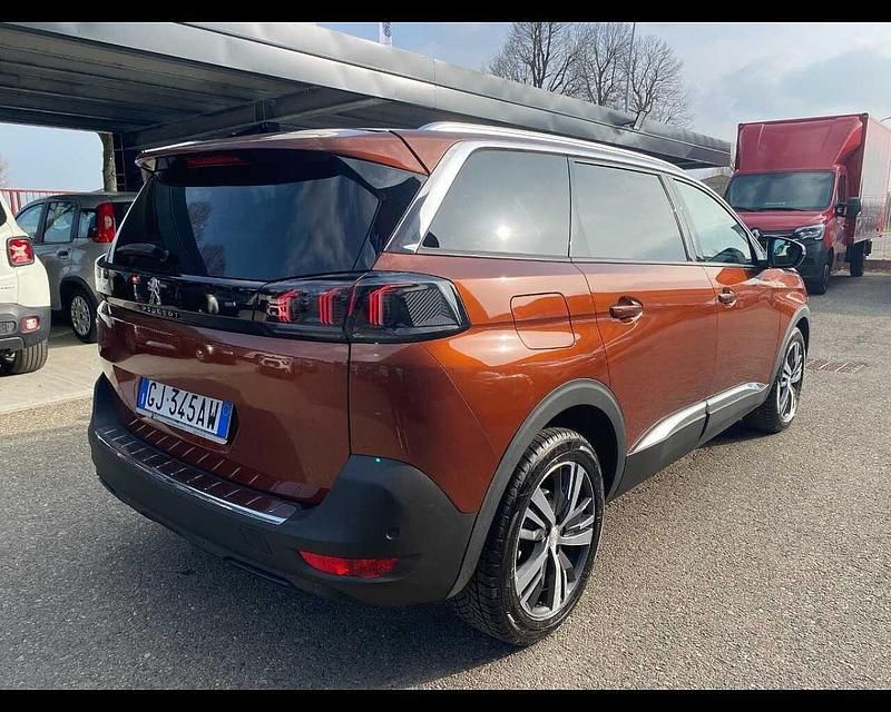 Usata Peugeot 5008 Allure 177 CV (130 kW) 2022 Marrone SUV