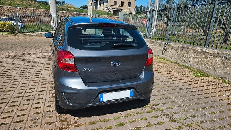Usata Ford Ka Plus Ultimate 86 CV (63 kW) 2019 Blu Utilitaria