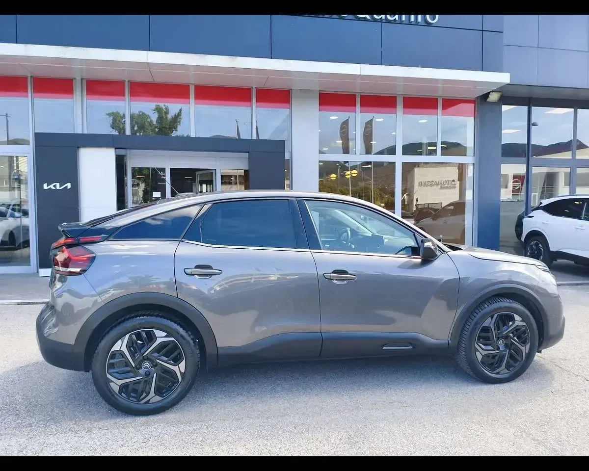 Usata Citroën C4 Shine 131 CV (96 kW) 2021 Grigio SUV