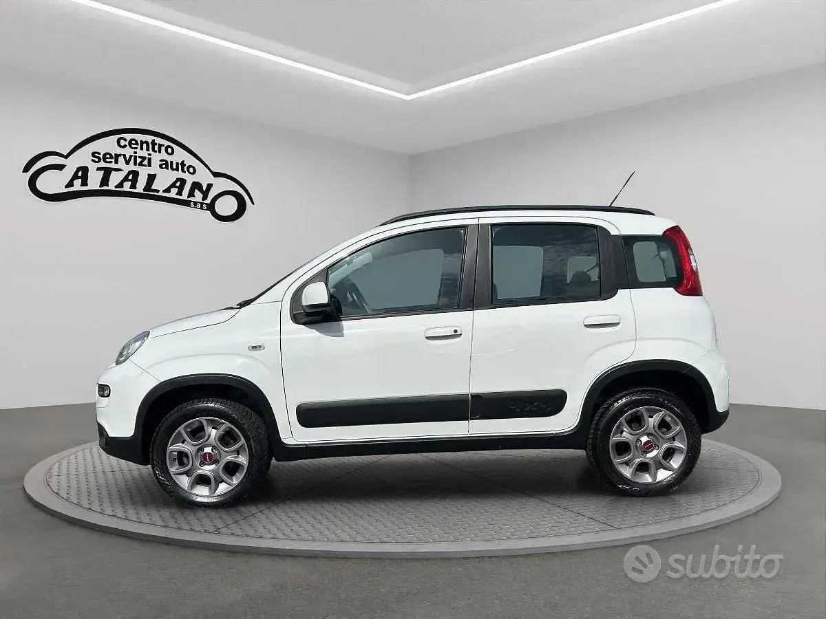 Second-hand Fiat Panda 4x4 S 75 CP (55 kW) 2015 Alb Hatchback