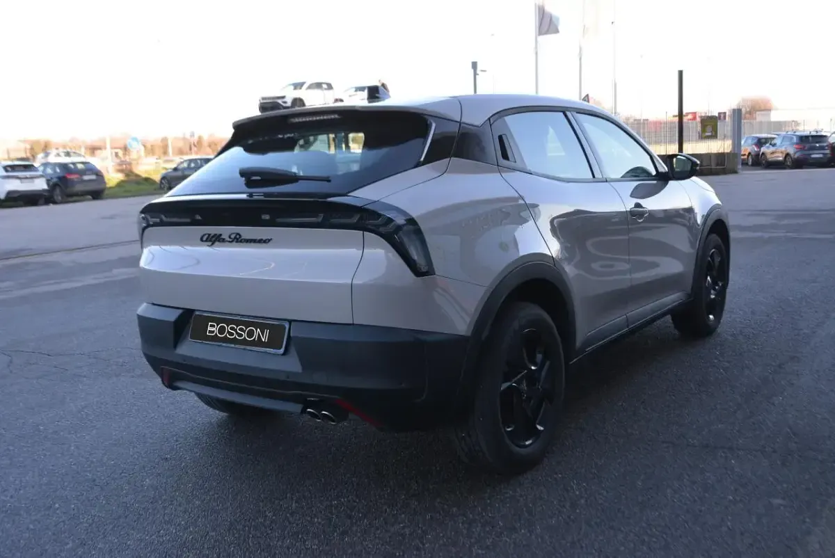 Usata Alfa Romeo GT Junior 136 CV (100 kW) 2025 Bianco SUV
