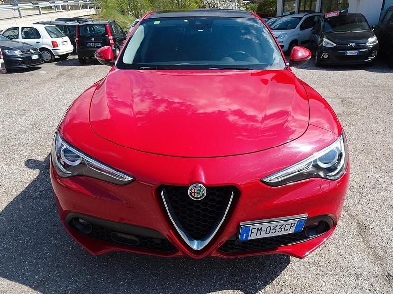 Usata Alfa Romeo Stelvio Executive 210 CV (154 kW) 2017 Rosso SUV