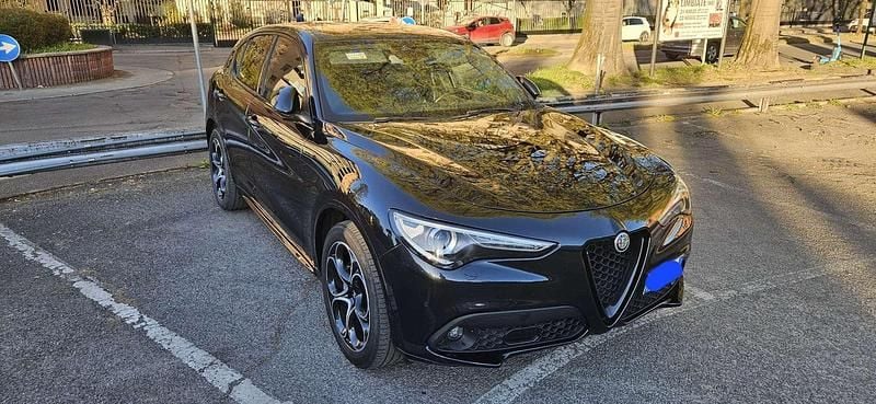 Usata Alfa Romeo Stelvio Veloce 209 CV (153 kW) 2022 Nero SUV
