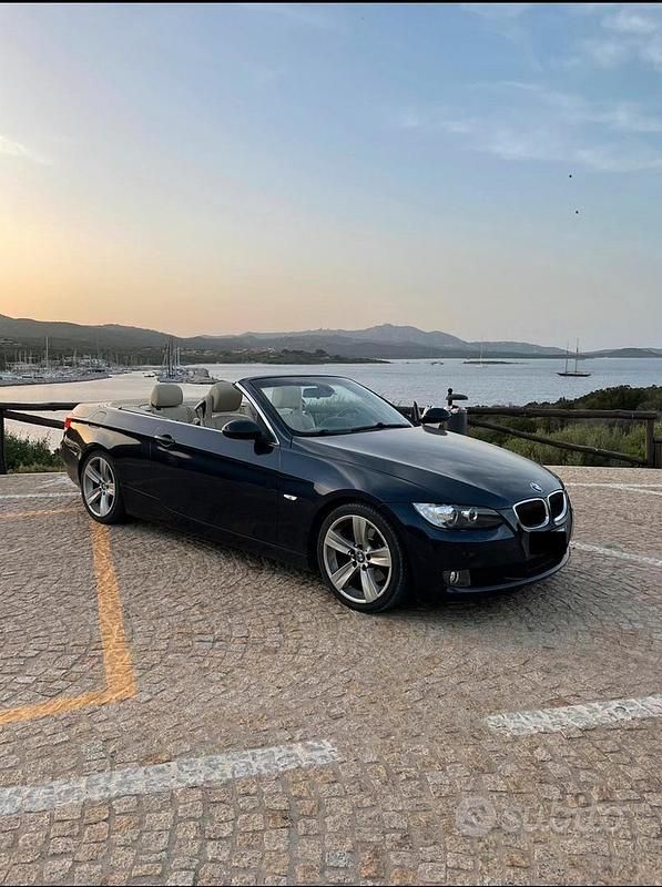 Usata BMW 320 Cabriolet 170 CV (125 kW) 2007 Blu Cabrio