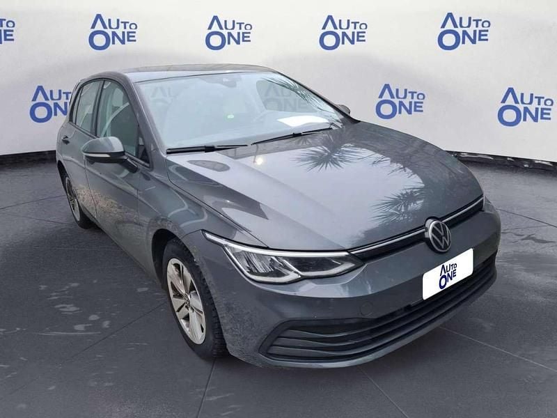Usata VW Golf VII Life 150 CV (110 kW) 2020 Grigio Utilitaria