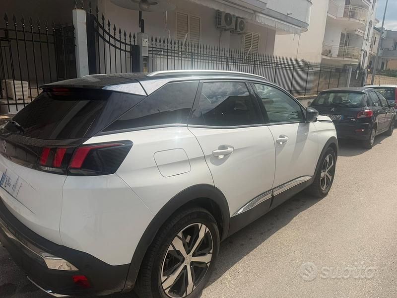 Usata Peugeot 3008 2018 Bianco SUV
