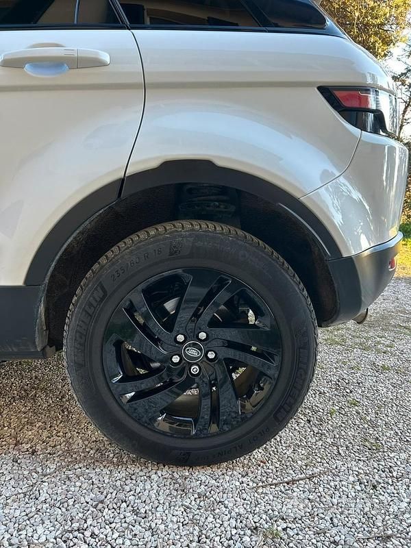 Usata Land Rover Range Rover evoque 150 CV (110 kW) 2014 Bianco SUV