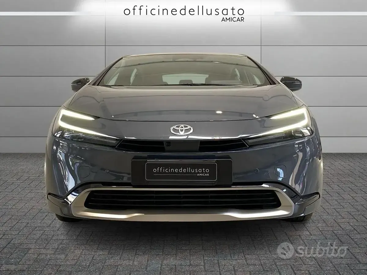 Usata Toyota Prius Lounge+ 2025 Utilitaria