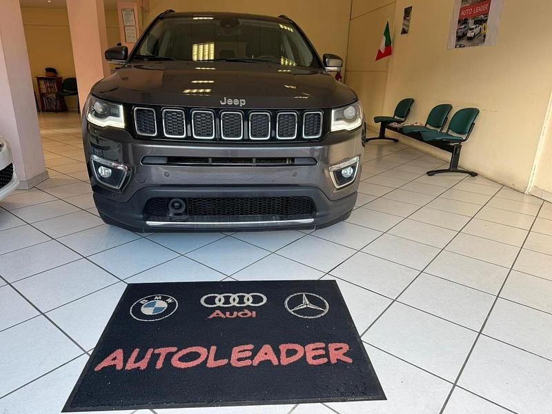 Usata Jeep Compass Limited 120 CV (88 kW) 2019 Grigio SUV