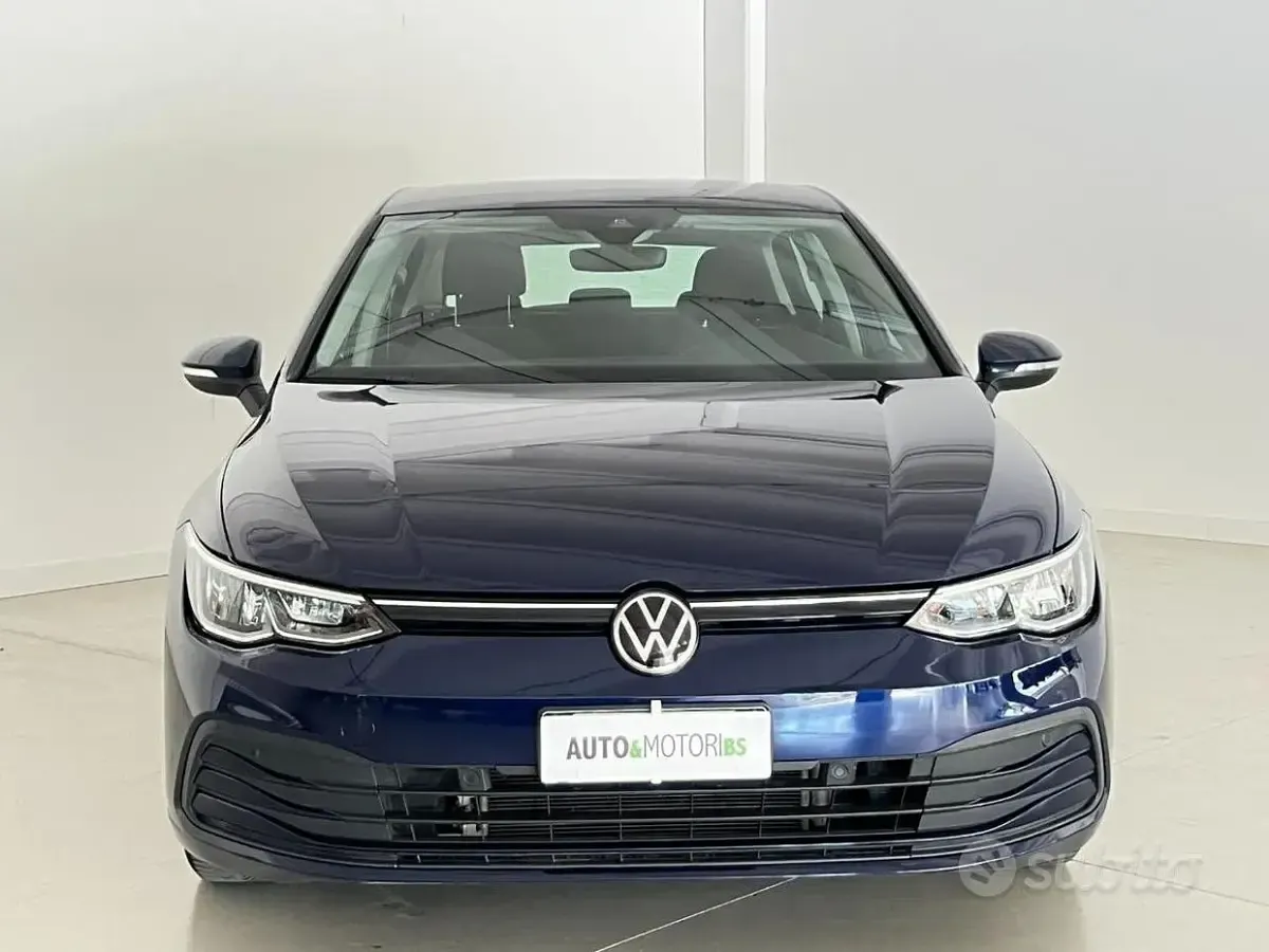 Usata VW Golf VIII Life 150 CV (110 kW) 2020 Bluazzurro Berlina