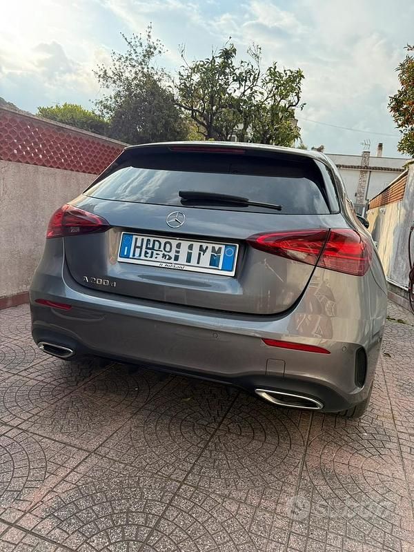 Usata Mercedes A200 AMG line 150 CV (110 kW) 2025 Grigio Berlina