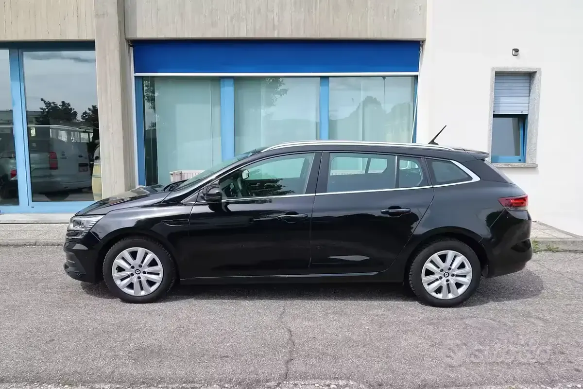 Usata Renault Mégane GrandTour Business 116 CV (85 kW) 2021 Nero Station wagon