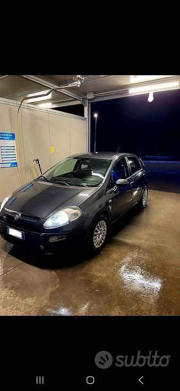 Usata Fiat Punto Evo 90 CV (66 kW) 2010 Nero Utilitaria