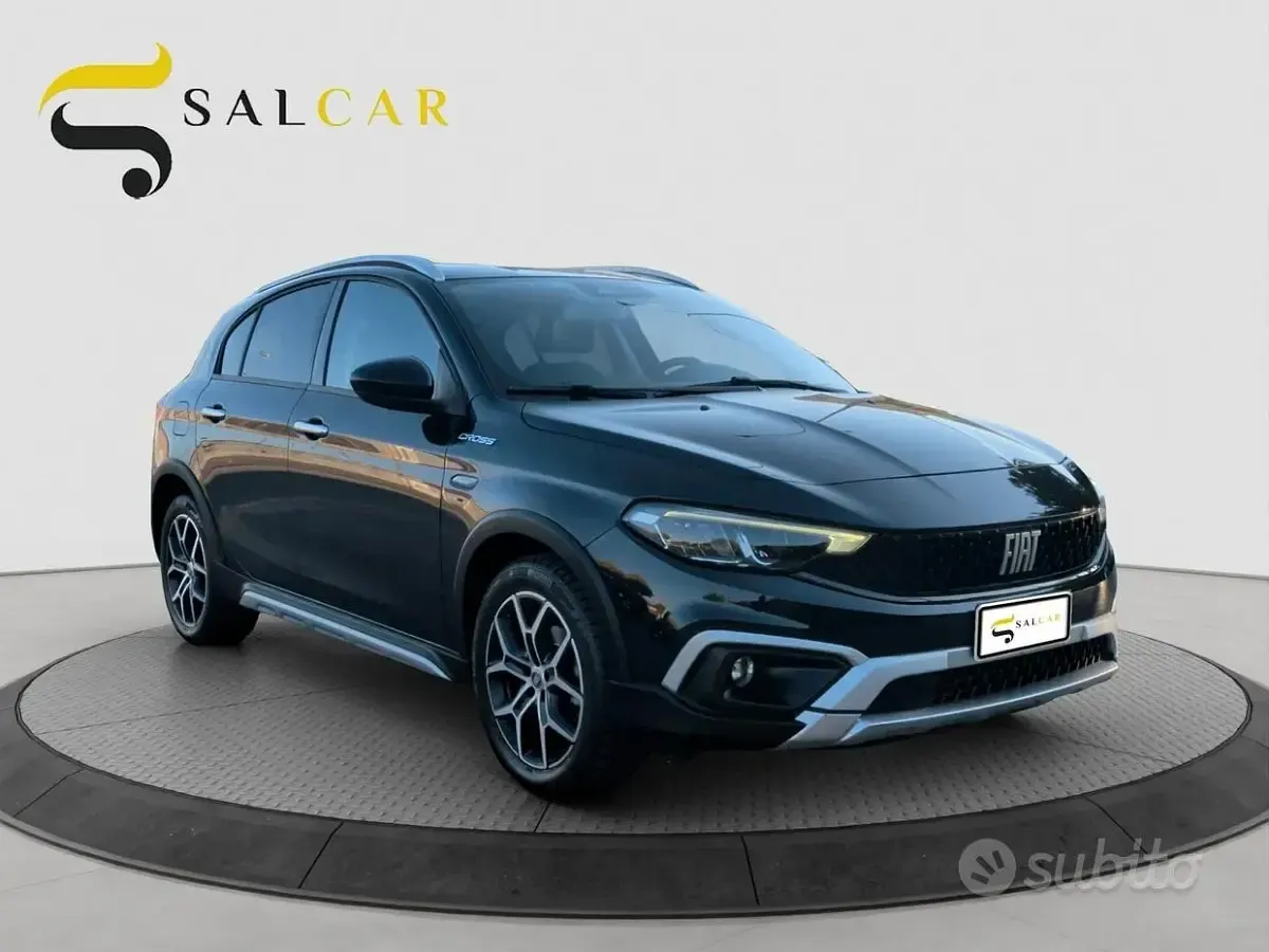 Usata Fiat Tipo Cross 95 CV (69 kW) 2022 Bluazzurro Berlina