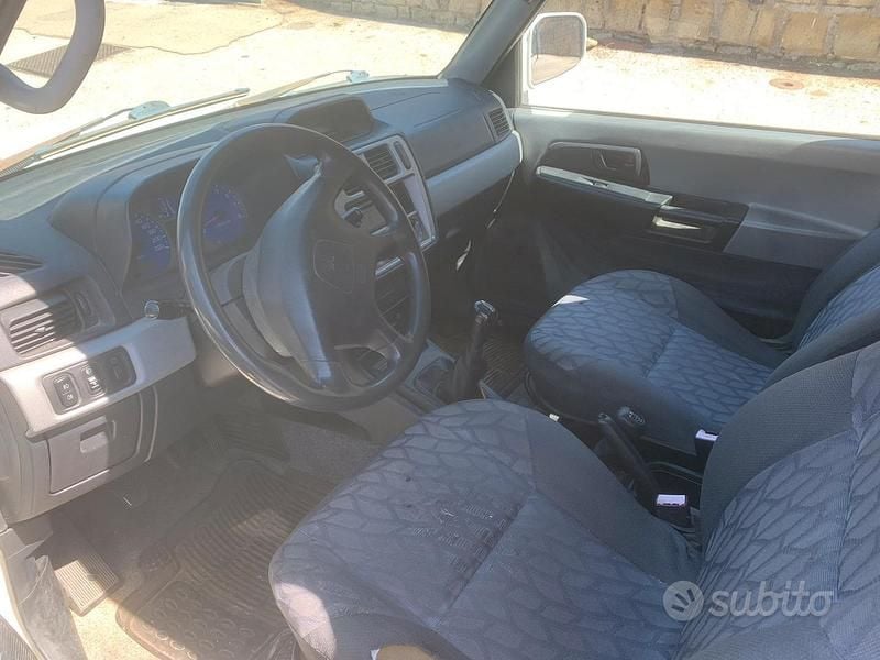 Usata Mitsubishi Pajero 120 CV (88 kW) 2000 Bianco SUV