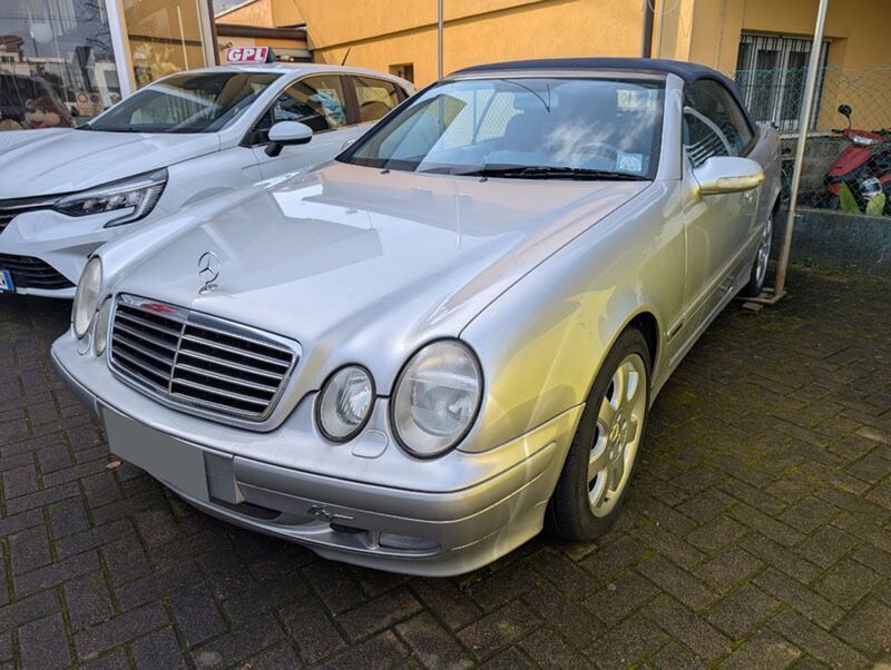 Argento Usata 2003 Mercedes CLK200 Cabrio | 7000 € (Ottimo prezzo) - Immagine 1/4