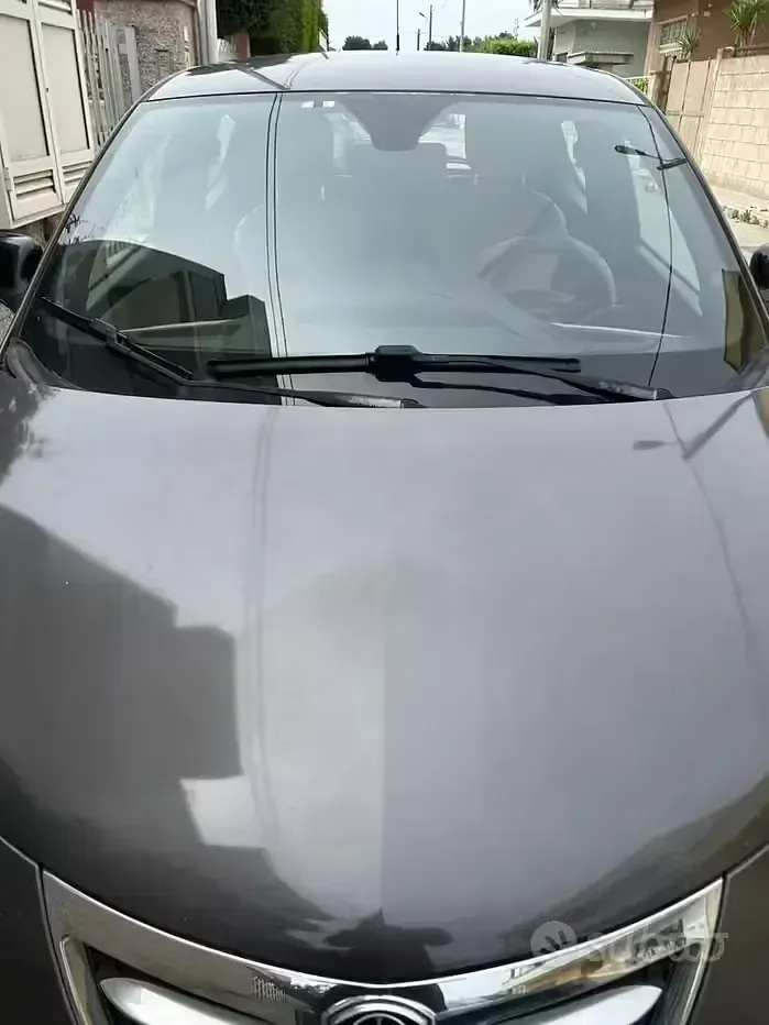 Usata Lancia Ypsilon 85 CV (62 kW) 2013 Grigio Utilitaria