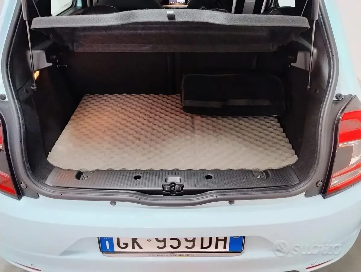 Usata Renault Twingo 42 CV (30 kW) 2022 Bluazzurro Utilitaria