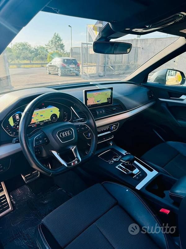 Usata Audi Q5 S-line plus 190 CV (139 kW) 2019 Grigio SUV