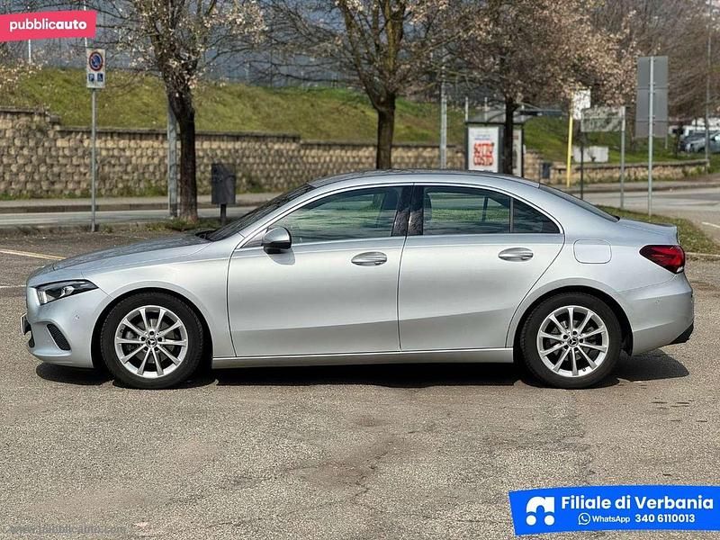 Usata Mercedes A180 116 CV (85 kW) 2020 Grigio Berlina