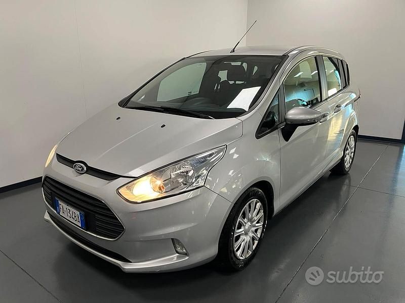 Usata Ford B-MAX Titanium 75 CV (55 kW) 2015 Grigio Monovolume