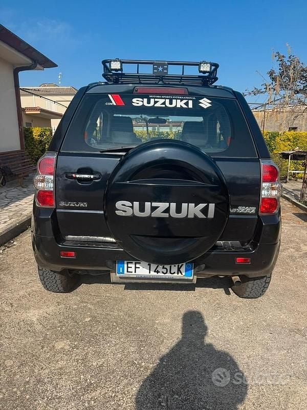 Usata Suzuki Grand Vitara 106 CV (77 kW) 2012 Nero SUV