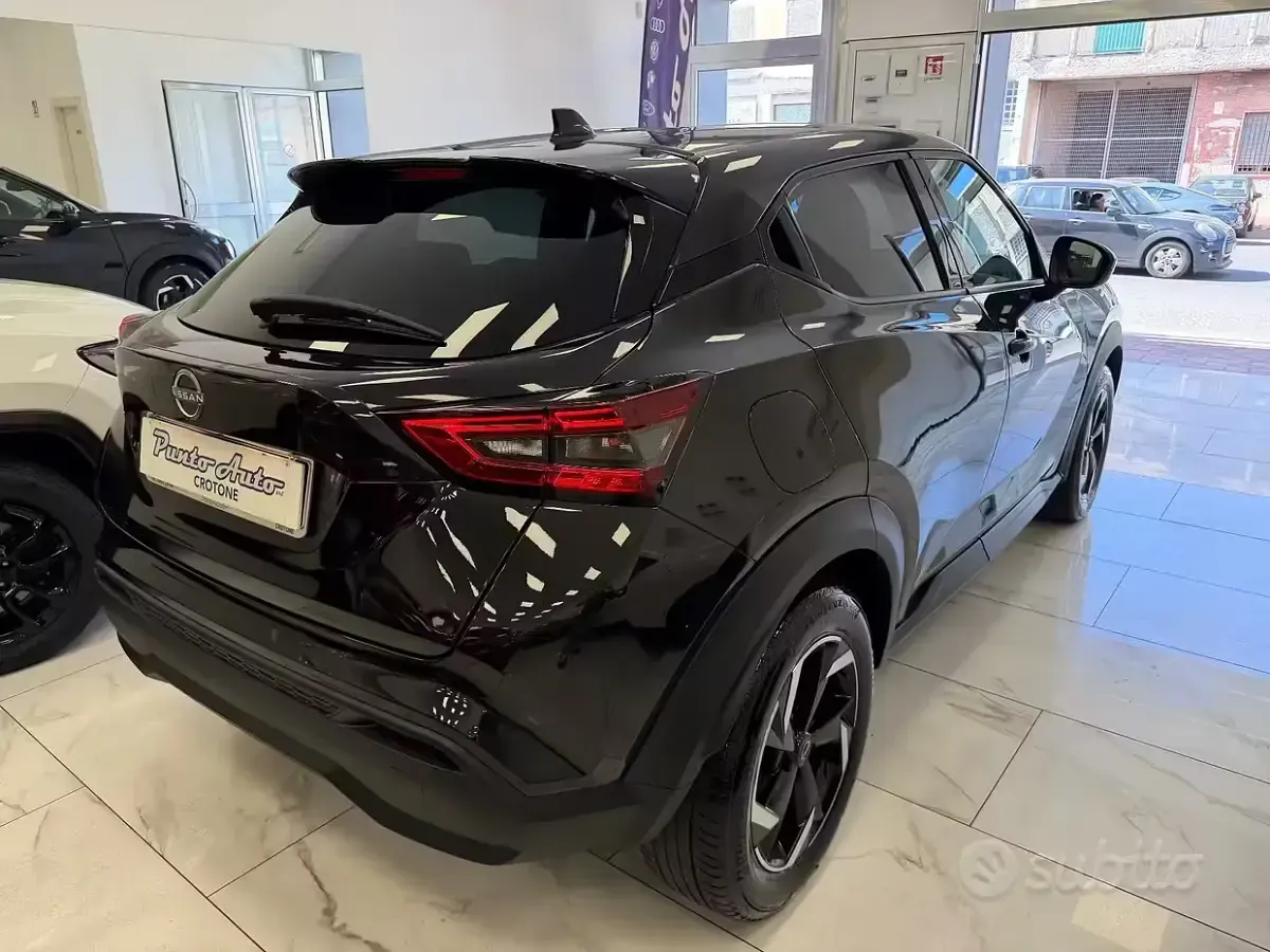 Usata Nissan Juke N-Connecta 114 CV (83 kW) 2023 Nero SUV