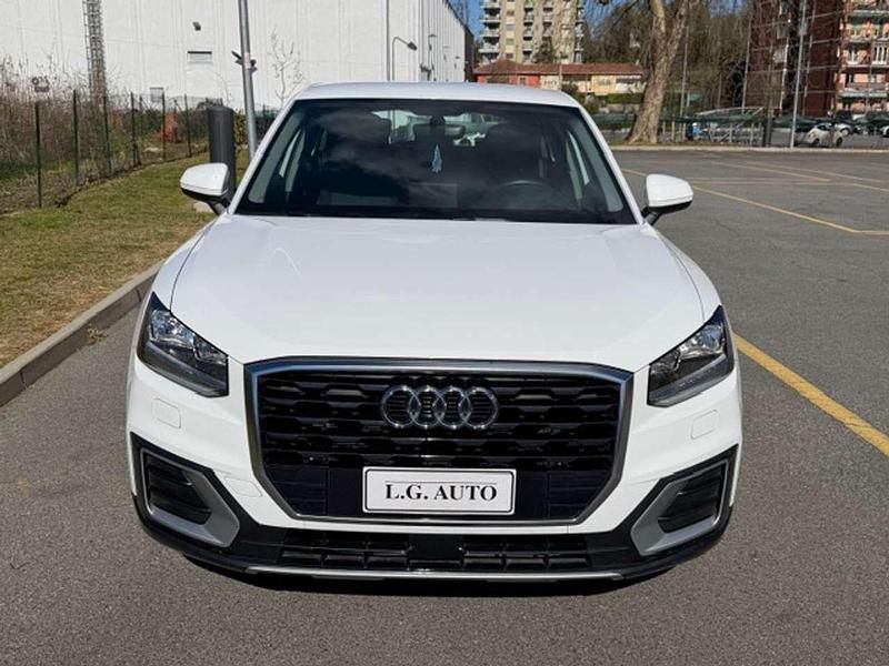 Usata Audi Q2 Business 116 CV (85 kW) 2020 Bianco SUV