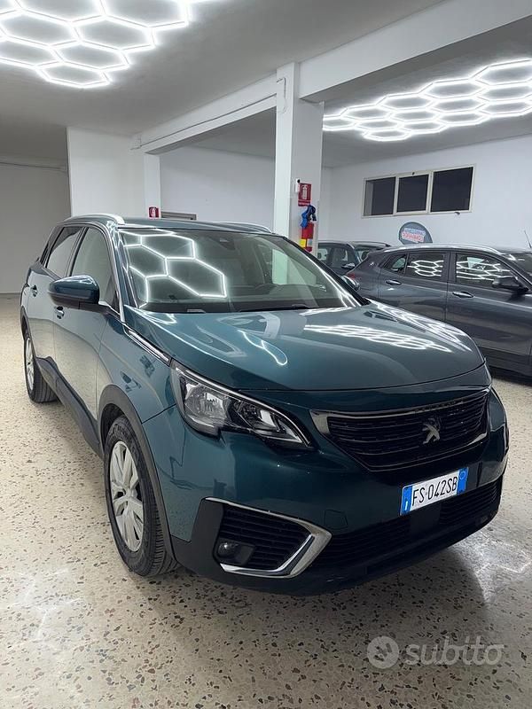 Usata Peugeot 5008 Active 120 CV (88 kW) 2018 Blu SUV