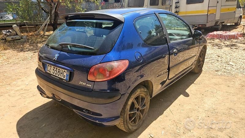 Usata Peugeot 206 68 CV (50 kW) 2006 Blu Utilitaria