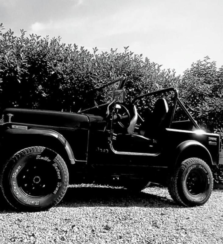 Używany Jeep CJ 1981 Czarny