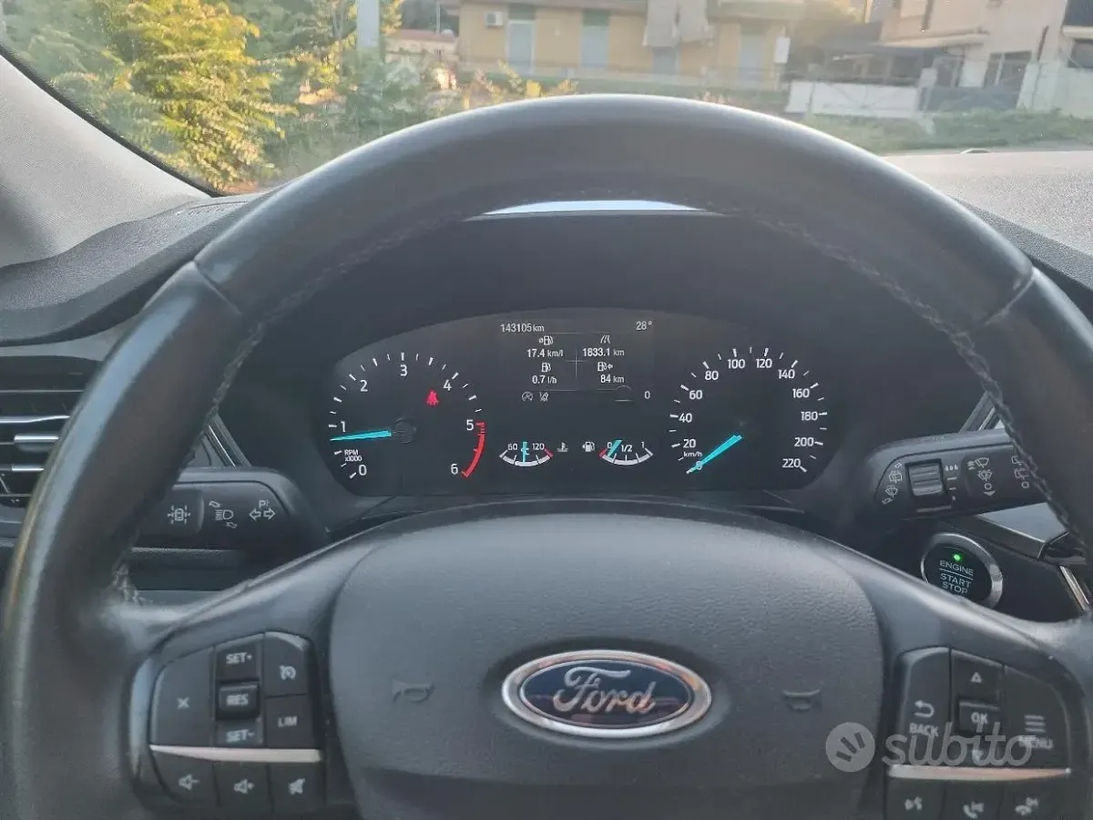 Usata Ford Kuga 120 CV (88 kW) 2020 Grigio SUV