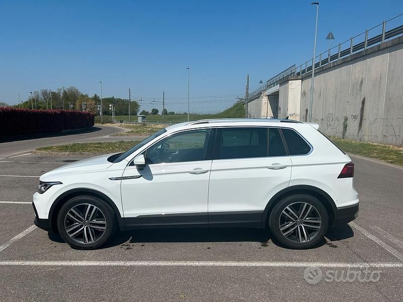 Usata VW Tiguan Elegance 150 CV (110 kW) 2022 Bianco SUV