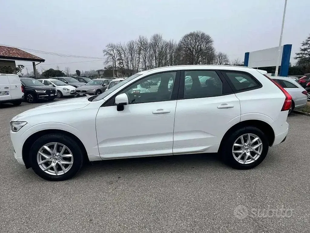 Usado Volvo XC60 Business Edition 197 CV (144 kW) 2021 Blanco SUV