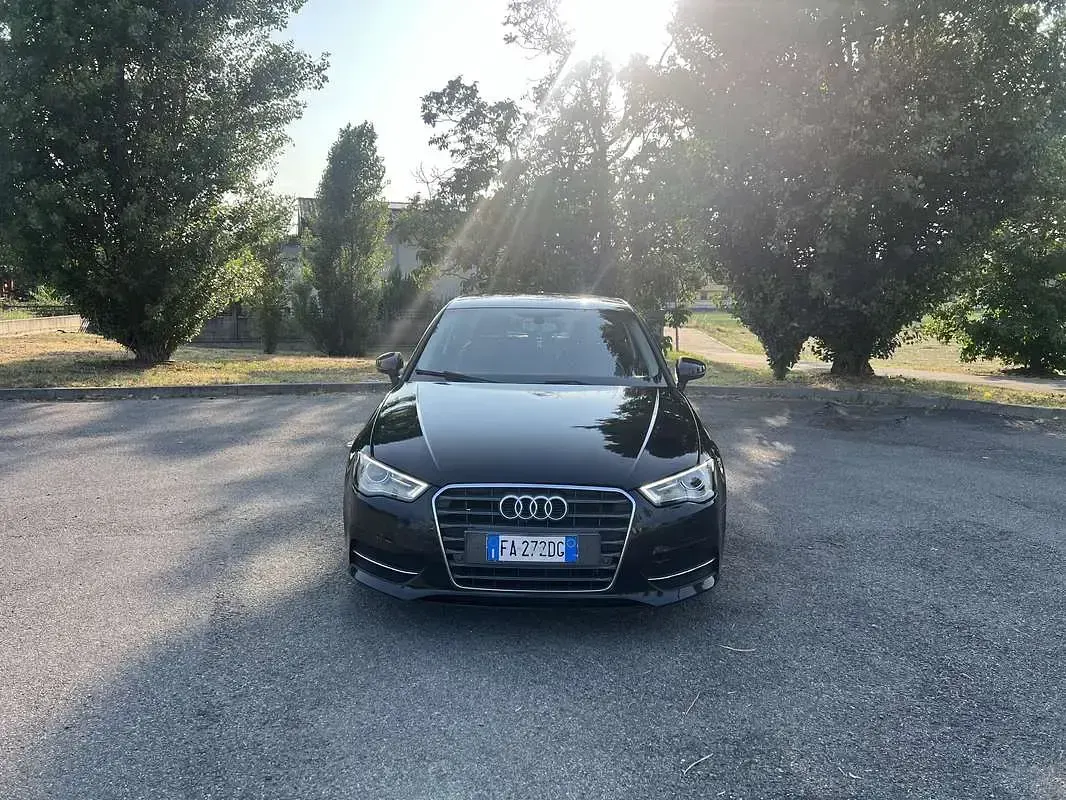 Usata Audi A3 122 CV (89 kW) 2012 Nero Utilitaria