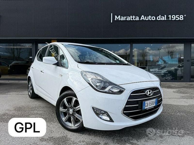 Usata Hyundai ix20 Comfort 123 CV (90 kW) 2019 Bianco Utilitaria