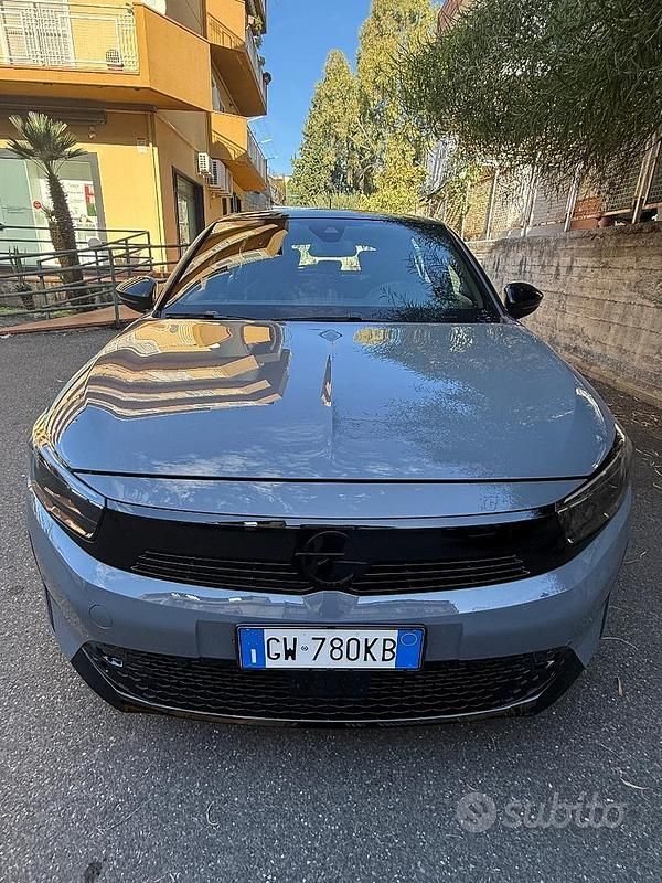 Usata Opel Corsa 75 CV (55 kW) 2024 Grigio Berlina