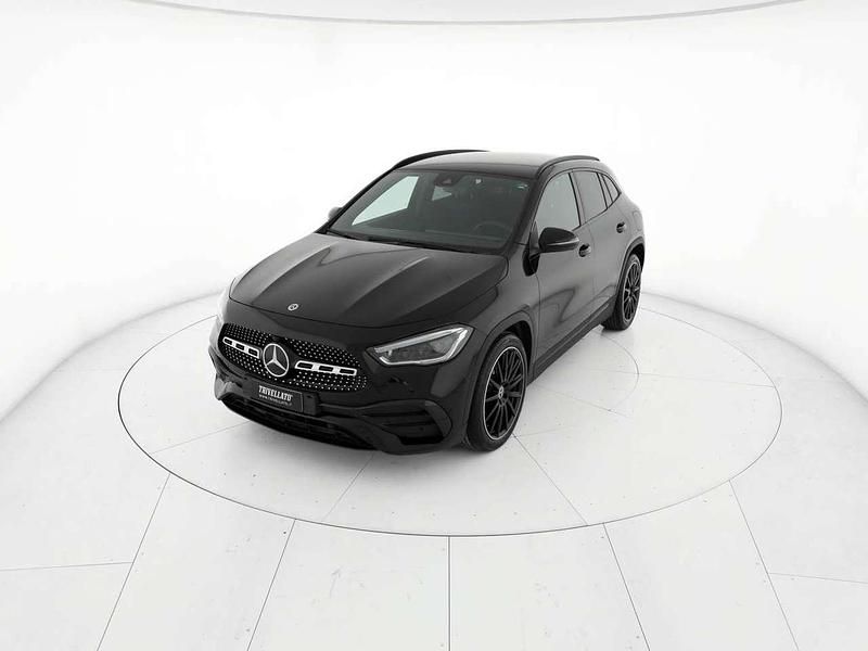 Usata Mercedes GLA200 Premium 150 CV (110 kW) 2022 Nero SUV