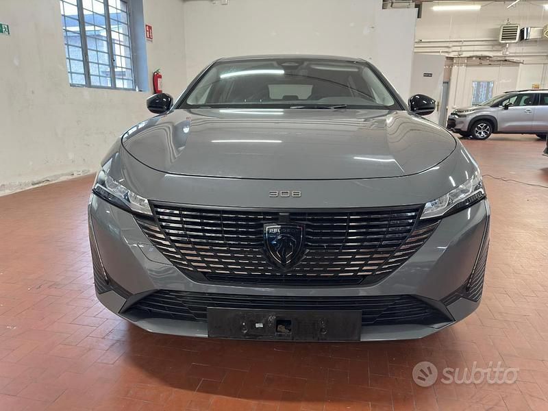 Usata Peugeot 308 Allure 130 CV (95 kW) 2024 Grigio Berlina