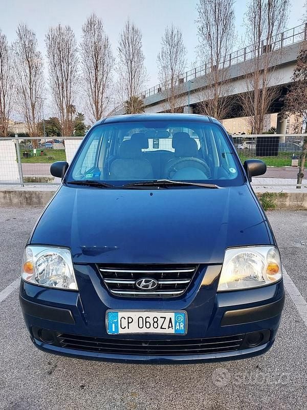 Usata Hyundai Atos Active 59 CV (43 kW) 2005 Blu Utilitaria