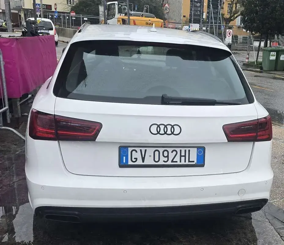 Usata Audi A6 190 CV (139 kW) 2015 Bianco Station wagon