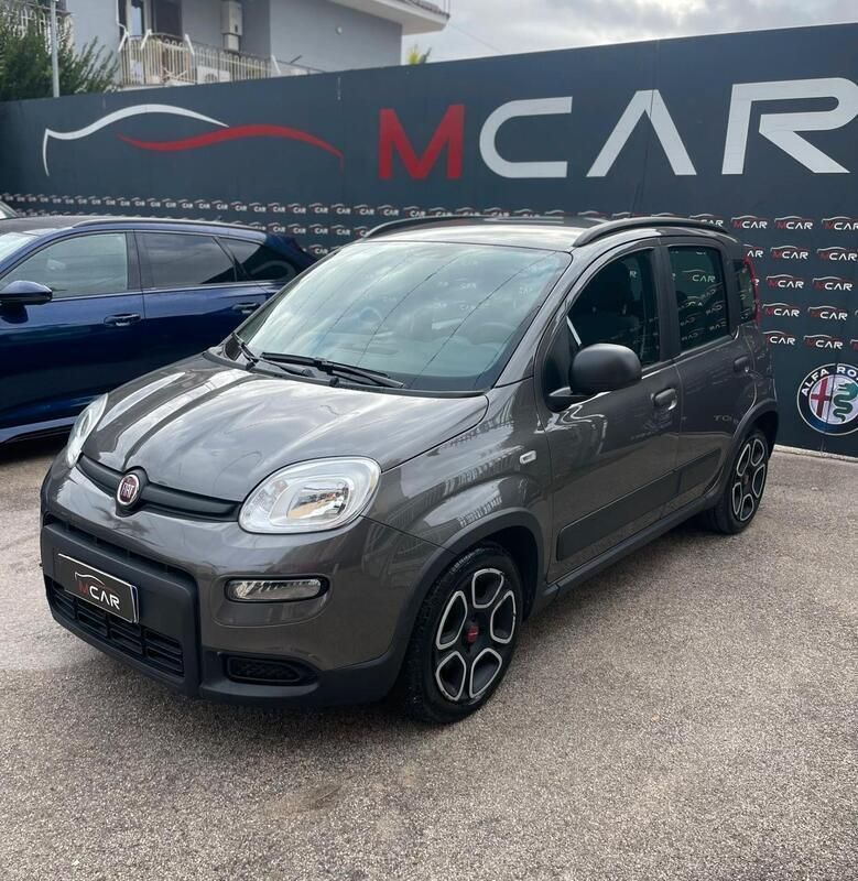 Usata Fiat Panda Cross Cross 70 CV (51 kW) 2022 Grigio Utilitaria