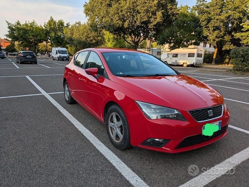Usata Seat Leon 130 CV (95 kW) 2014 Rosso Coupé