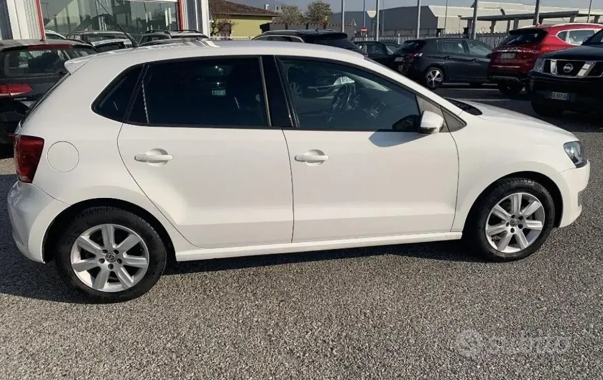 Usata VW Polo 85 CV (62 kW) 2010 Bianco Utilitaria