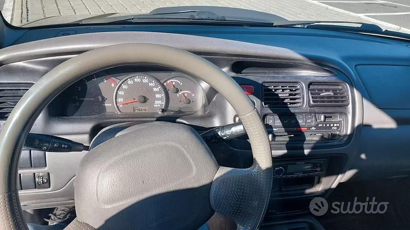 Usata Suzuki Vitara 2002 Blu SUV